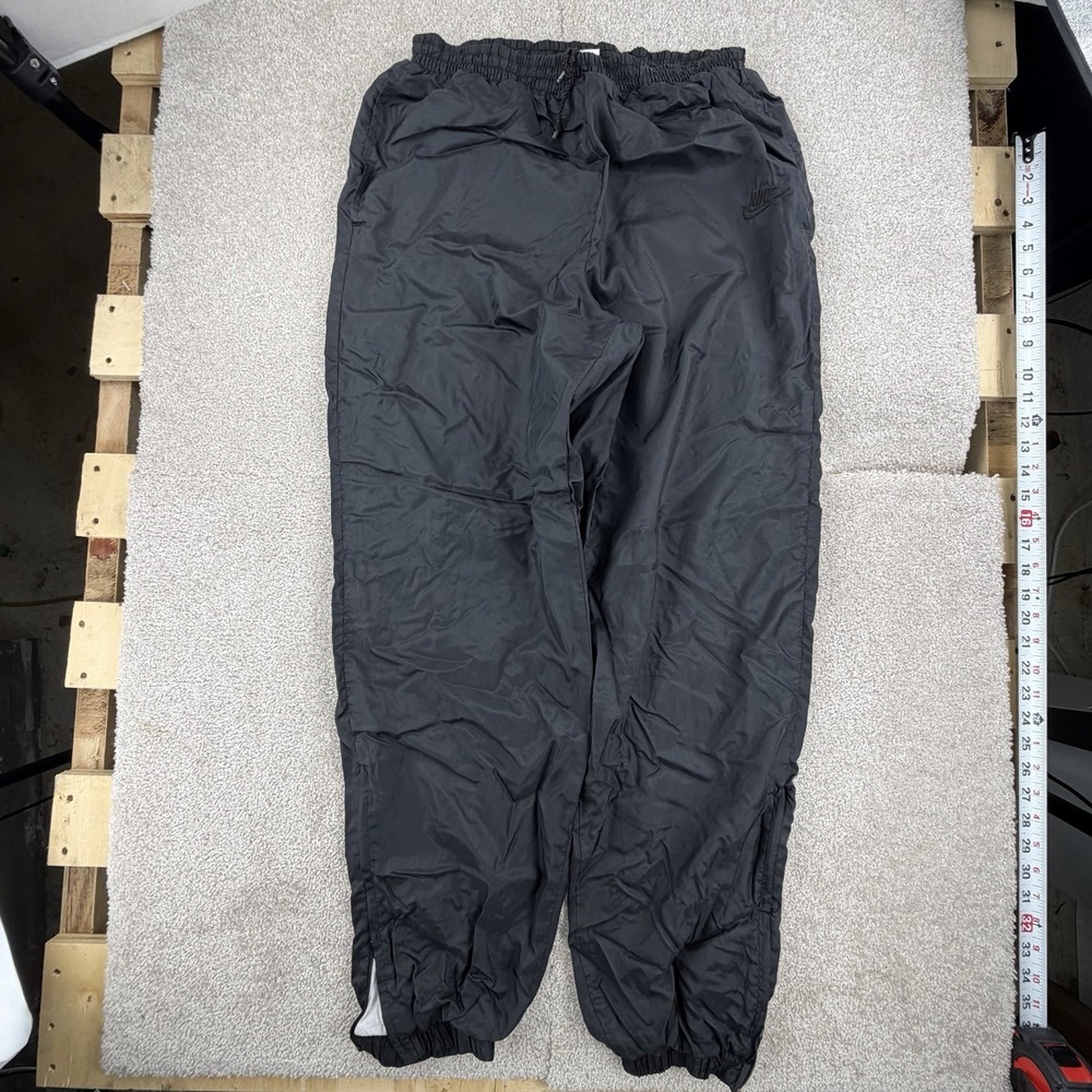 Nike Men's nylon windbreaker track pants Size Large‎